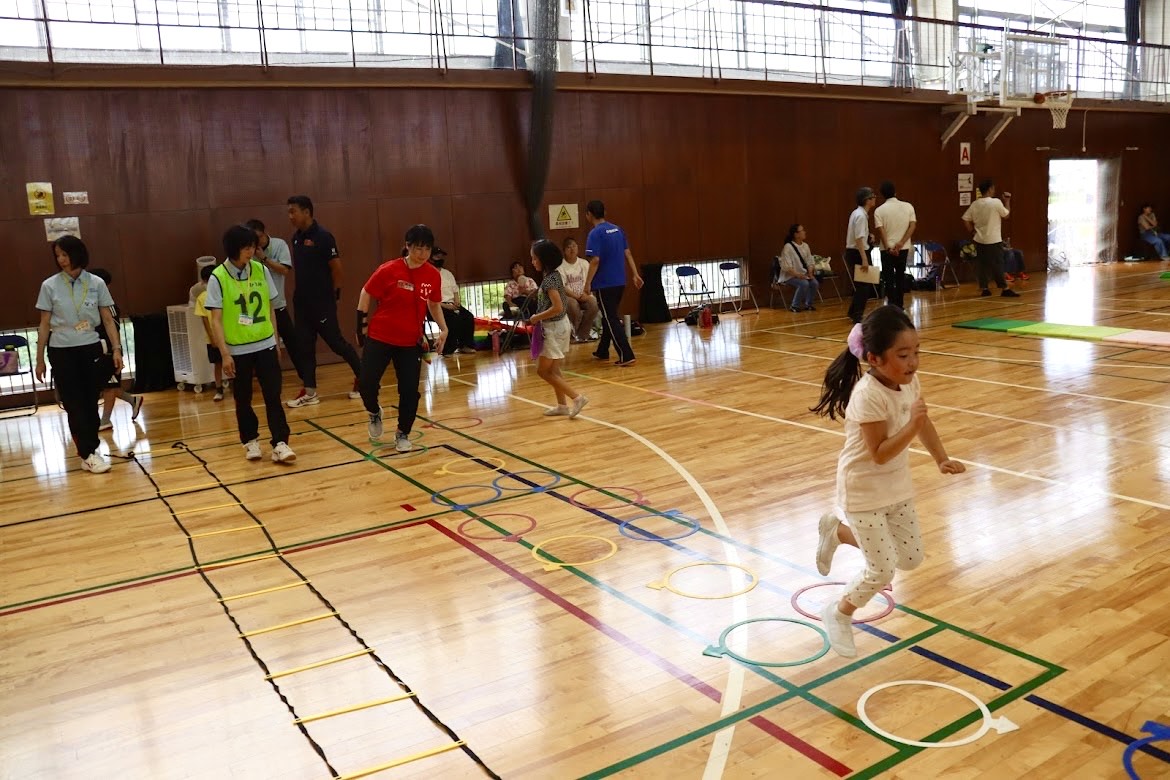 まぜこぜ運動会跳ぶブースの様子