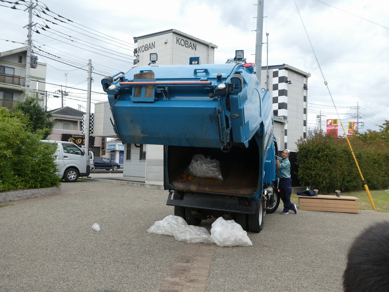 パッカー車