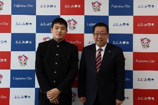 福岡中学校林巧真さん