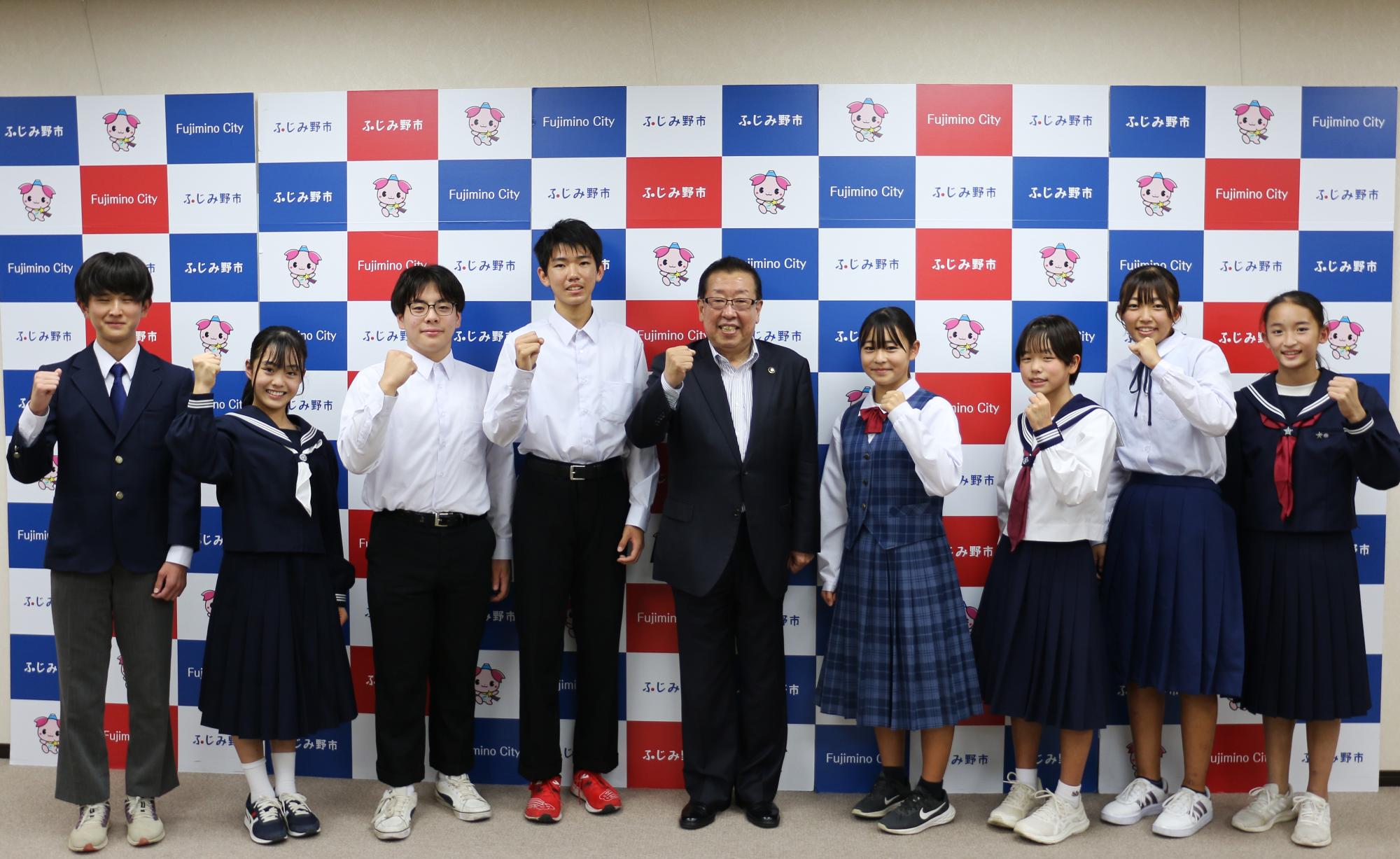 051025表敬訪問
