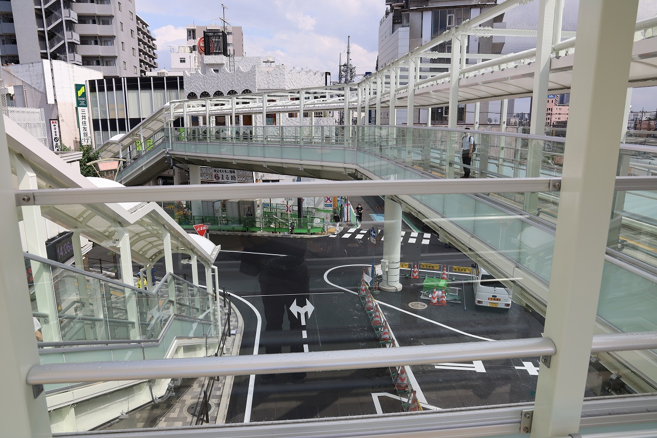 上福岡駅東口歩道橋2