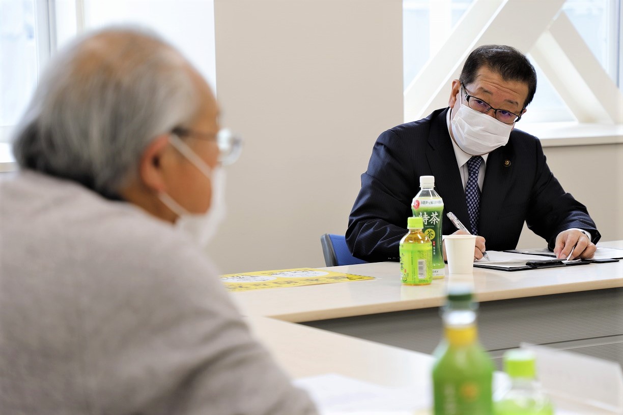 本庁舎での懇談風景2