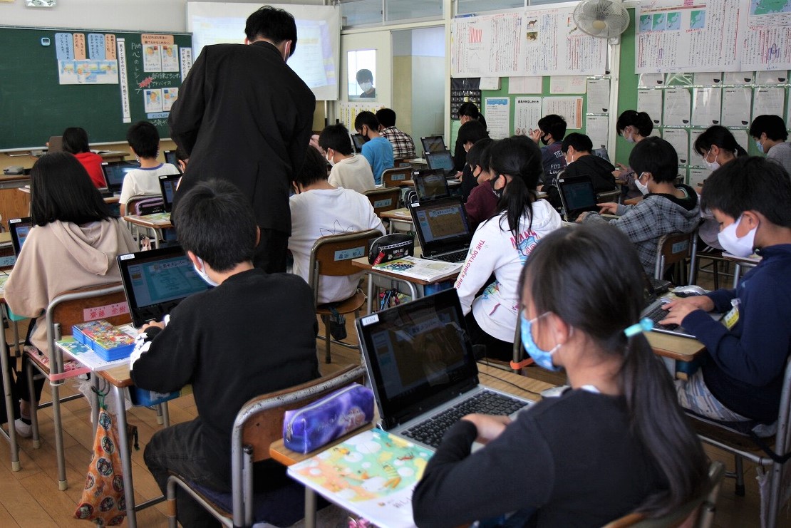 大井小学校視察1