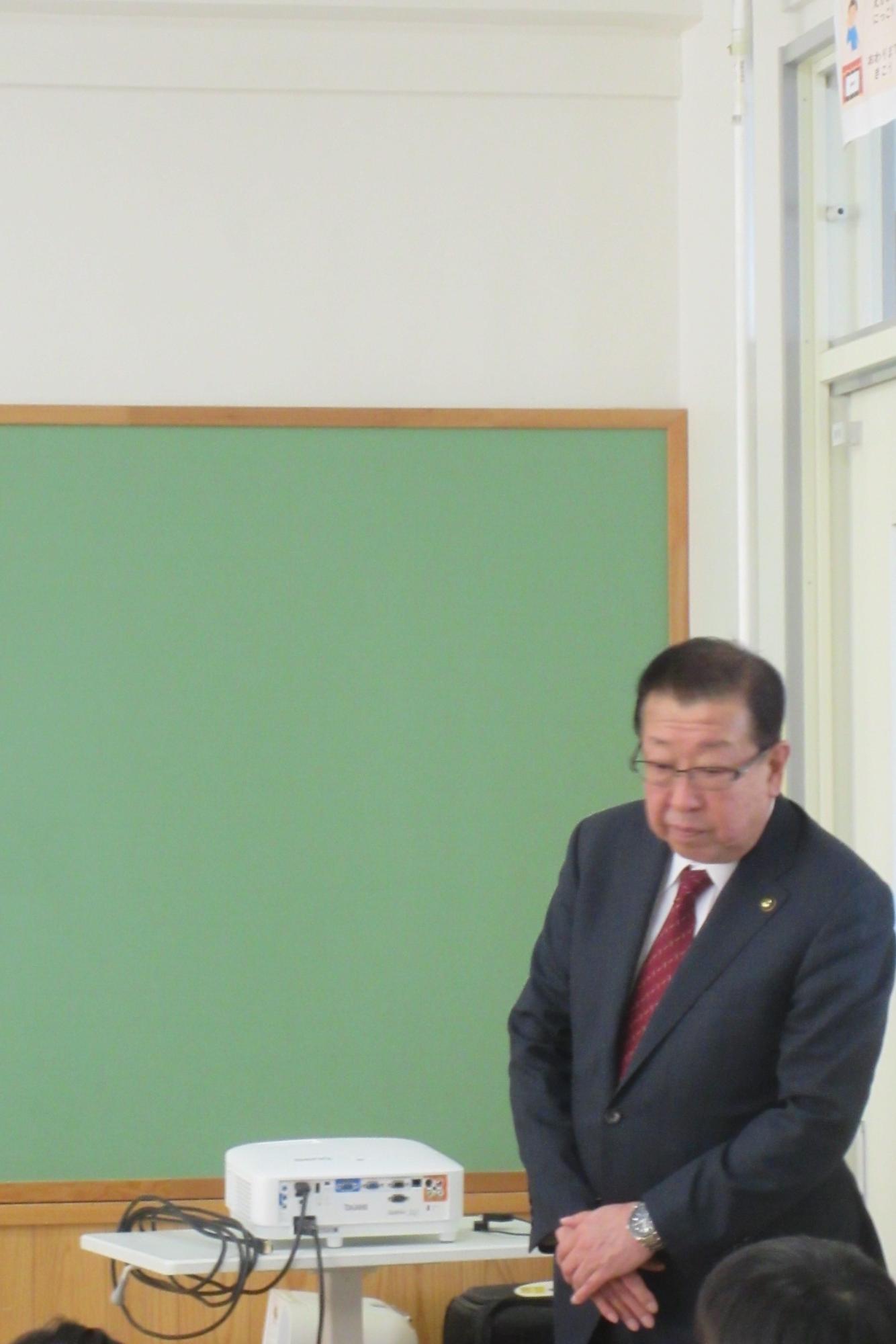 0601232大井小学校訪問