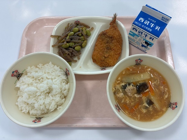 給食の写真