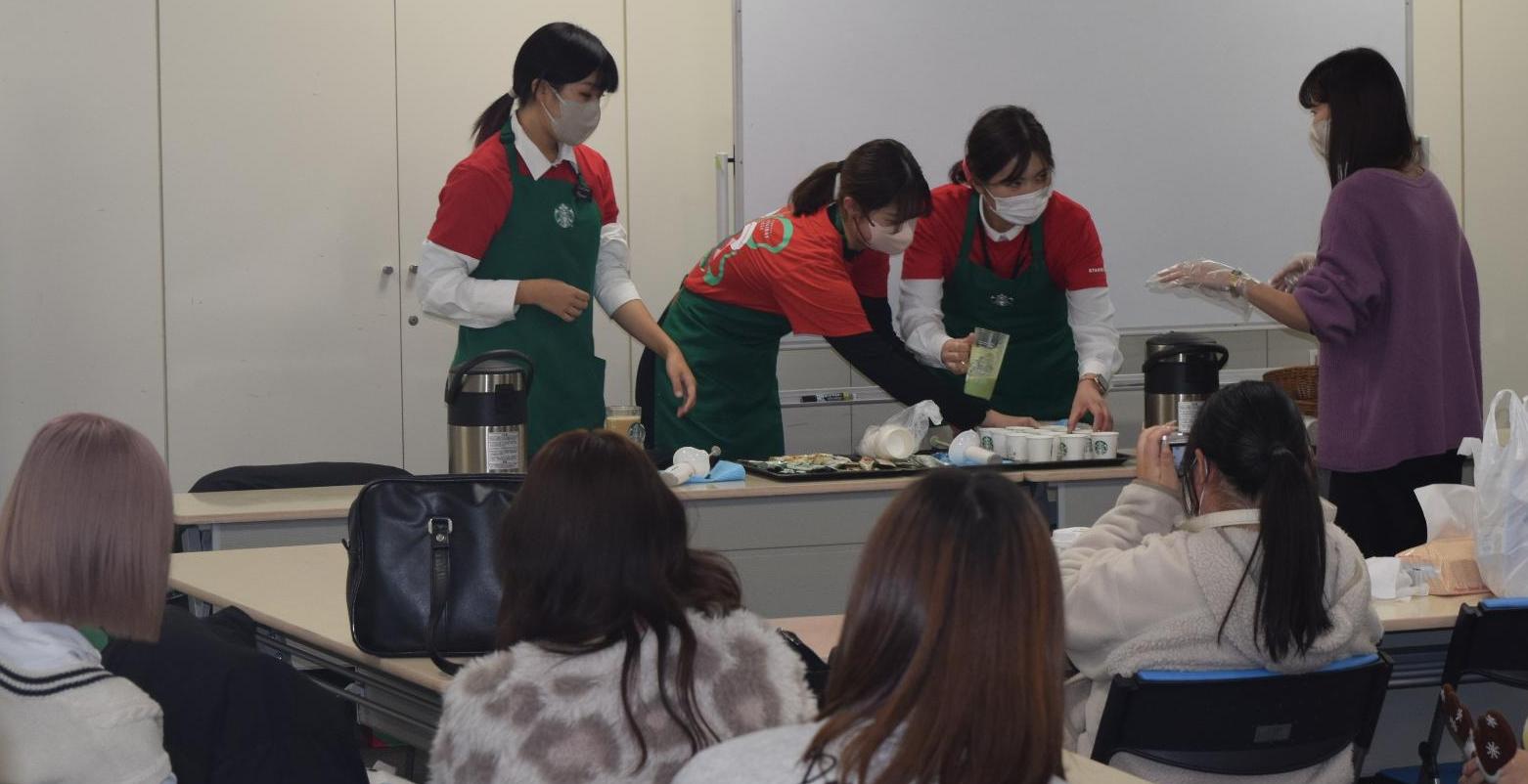 本庁舎でのクリスマス会