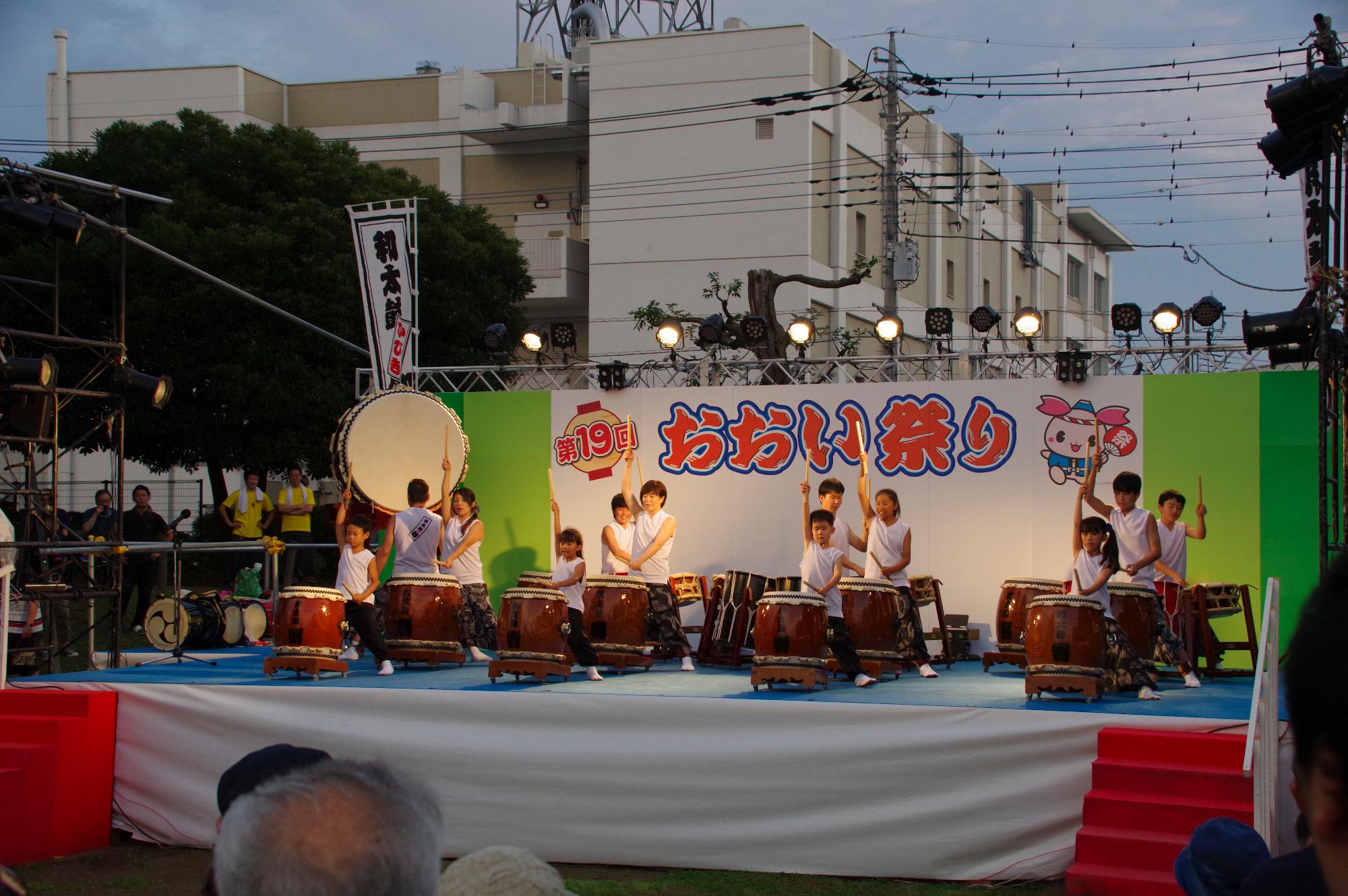 ステージ会場の写真（太鼓）