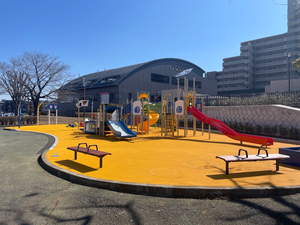 インクルーシブ遊具