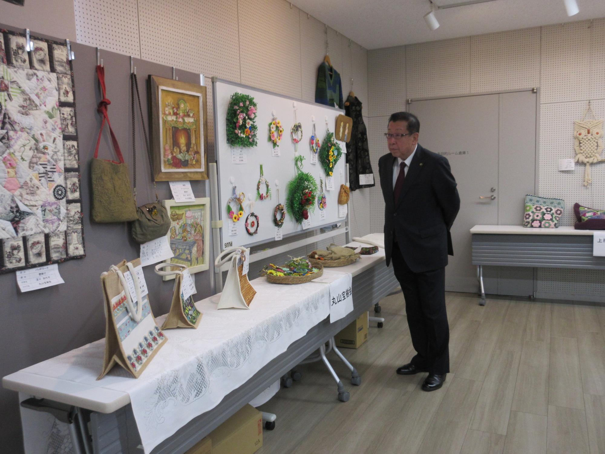 いきいきクラブ東部支部作品展