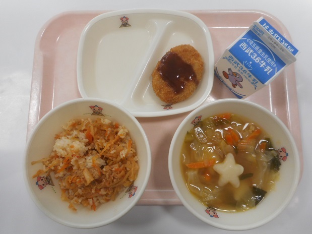給食の写真