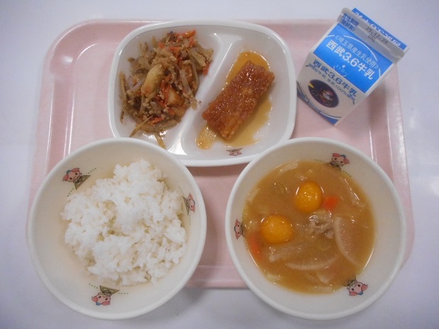 給食の写真
