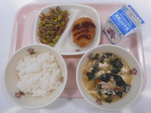 給食の写真