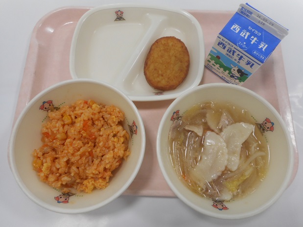 給食の写真