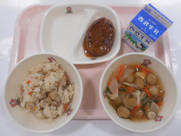 給食の写真