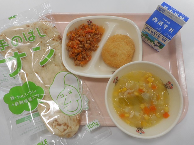 給食の写真