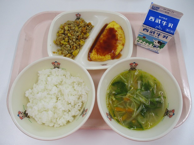 給食の写真