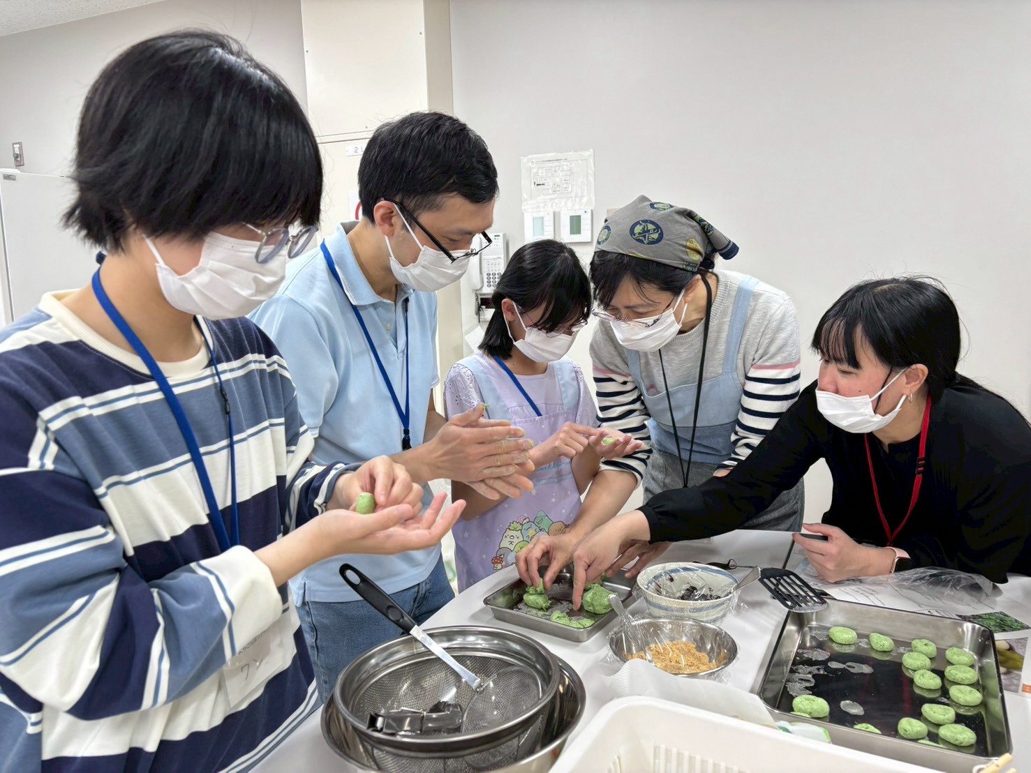 令和8年度第1回やさしい日本語まちさんぽツアーよもぎもちづくり
