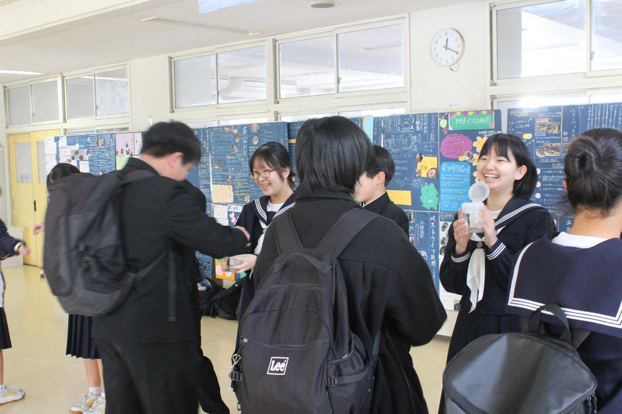 義援金活動の様子