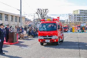 出初式（車両行進）