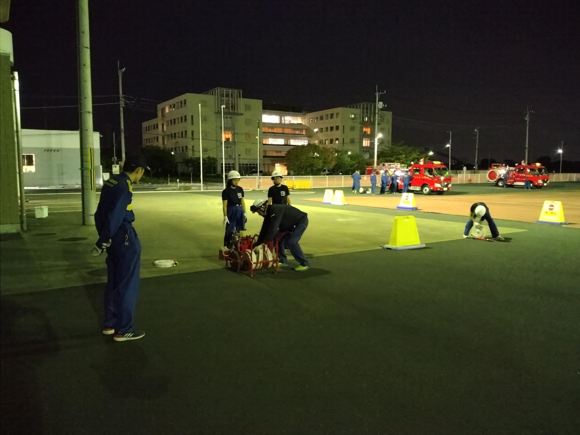 女性消防団練習の様子